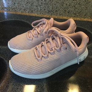 Under Armour women’s tennis shoes